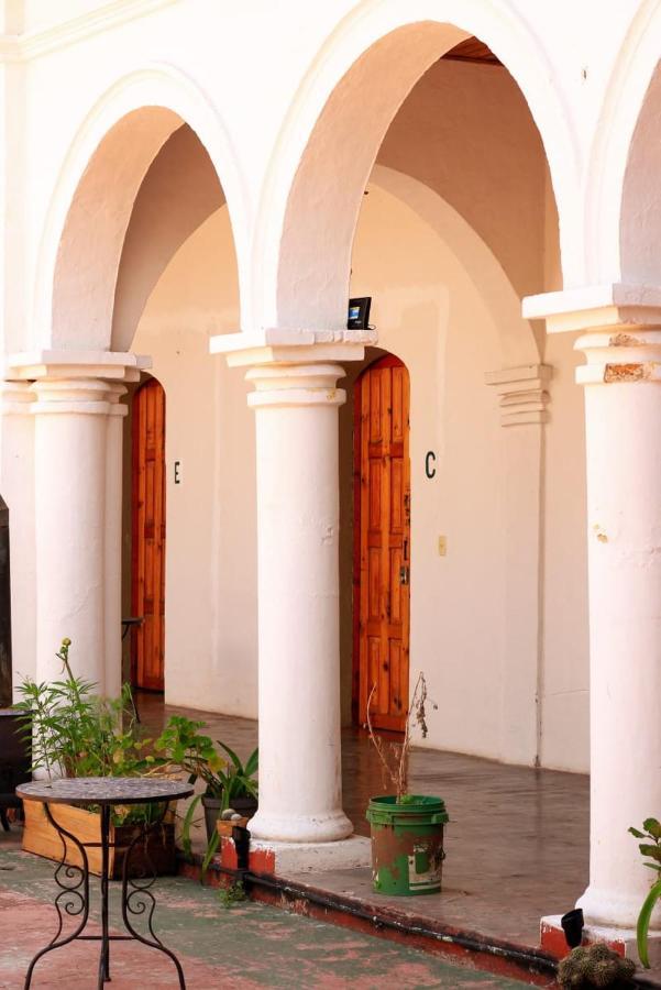 بيت شباب Fandango San Cristóbal de Las Casas المظهر الخارجي الصورة