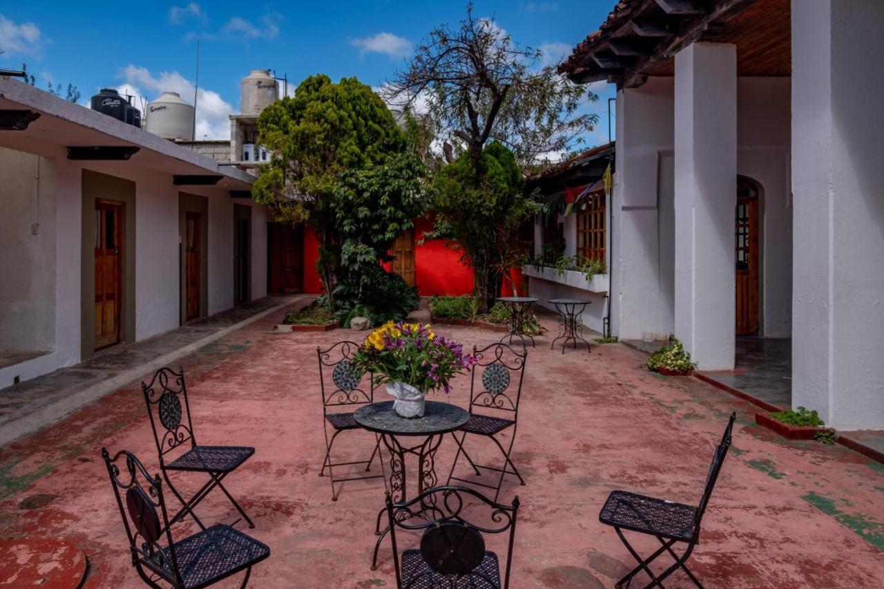 بيت شباب Fandango San Cristóbal de Las Casas المظهر الخارجي الصورة