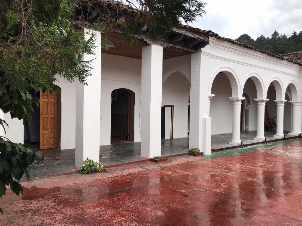 بيت شباب Fandango San Cristóbal de Las Casas المظهر الخارجي الصورة